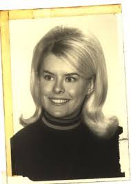 Bettie Hamilton's Instagram, Twitter & Facebook