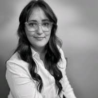 Carrie Peltier's Instagram, Twitter & Facebook