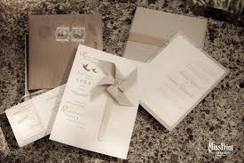 Questa stampa su tela personalizzata fa un grande regalo per un matrimonio, compleanno, anniversario, genitore grazie, regalo di coppia di nozze, il regalo per le sorelle, damigelle donore, damigella donore Partecipazione Di Nozze Tema Il Viaggio Nel Primo Novecento Con Scatola Francobolli Personalizzati Invito Per I Partecipazioni Nozze Girandole Di Carta Nozze