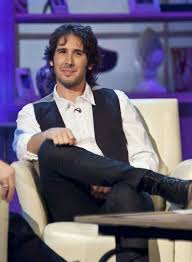 It is almost as if she has dropped off the face of the earth. Pin By Joan Salvietti On Josh Groban 2004 2012 Misc Photos Josh Gorban Celebrities Male Josh
