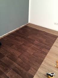 Seiteninhalt der richtige ort für das kaninchengehege die bodensicherung beim kaninchengehege bei vielen haltern werden die kaninchen vorwiegend in der wohnung gehalten. Kaninchenstall Selber Bauen Bauanleitung Fur Die Wohnung