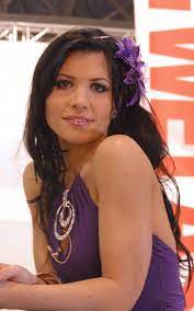 Rebeca Linares - Wikipedia