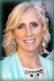 Donna Pollock's Instagram, Twitter & Facebook