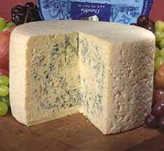 Danablu Cheese Or Danish Blue That Comes From Denmark Is One Of The Strongest Flavoured Of The Blue Cheeses This Cheese Is Full Cheese Food Roquefort Cheese
