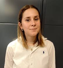 Sarah Weinstein's Instagram, Twitter & Facebook