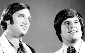 Steve Davis made a name for himself as a college football analyst, sideline  reporter