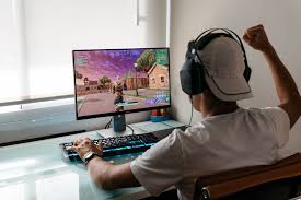 In save the world you can buy llama pinata card packages that contain weapon schemes, traps and gadgets, as well as. Fortnite Class Action Says Kid Spent 1 000 In Game Top Class Actions