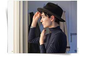 Inside The Wardrobe Of Janice Alida Hats Short Hair Hats For Short Hair Hair With Hat