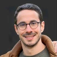 Thomas Schultz's Instagram, Twitter & Facebook