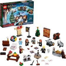 Ok, good, you know about the whole harry potter thing, but do you know about this?here's the idea. Amazon Com Lego Calendario De Adviento De Harry Potter 76390 Para Ninos 24 Juguetes De Harry Potter Con 6 Minifiguras Nuevo 2021 274 Piezas Juguetes Y Juegos