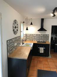 Midcentury modern kitchen with white kitchen cabinets, solid surface countertops, and tile backsplash. 75 Beautiful Mid Century Modern Terra Cotta Tile Kitchen Pictures Ideas July 2021 Houzz