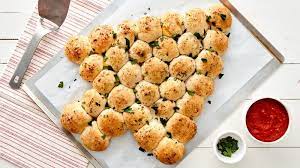 Cheesy Garlic Pull Apart Christmas Tree Recipe Food Recipes Holiday Appetizers Easy
