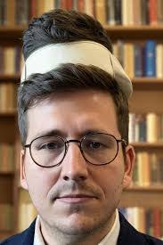 Lee Tipton's Instagram, Twitter & Facebook