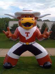 The Biggest Inflatable University Of Texas Hook Em On The Planet Texas Longhorns Longhorn Hookem