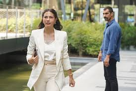 Kocaeli), türk dizi ve sinema oyuncusu. Demet Ozdemir Updates On Twitter On The Other Hand Emine Has To Face The Consequences Of Her Choices Even She Will Be Surprised On How Far She Can Go For Love Herself