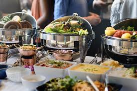 When giving a catered dinner party, people will find many kinds of catering options. A Quick Guide To Choosing The Best Catering Style For Your Event Pointers For Planners