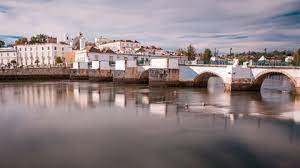 Tavira is a beloved holiday destination that combines breathtaking beaches with portuguese culture. Eine Tour Durch Tavira Www Visitportugal Com