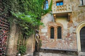 A Travel Guide To Romeo And Juliet In Verona Travel Tips Verona Romeo And Juliet Travel
