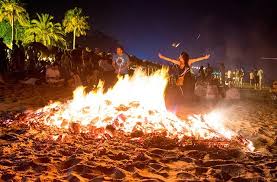 It is a celebration that is usually held on the beach with roaring bonfires, drinks, food and friends. Saint John S Eve In Andalucia Noche De San Juan In Andalucia