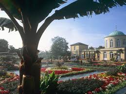 The herrenhausen gardens of herrenhausen palace, located in herrenhausen, an urban district of lower saxony's capital of hanover are made up. Die Herrenhauser Garten Visit Hannover