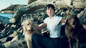 April 7, 1970) is an american novelist and philanthropist. Mackenzie Bezos Bio Age Net Worth Height Divorce Nationality Body Measurement Career