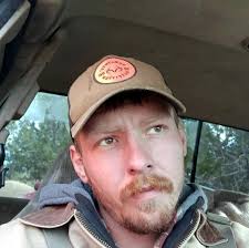 Dean Terrill's Instagram, Twitter & Facebook