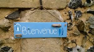 Plaque De Porte En Bois Bienvenue Decorations Murales Par Ptitecrea Plaque De Porte Porte En Bois Decoration Murale