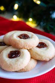 This puerto rican version with almond extract is simple but delicious. Mantecaditos Puerto Rican Cookies Kitchen Gidget
