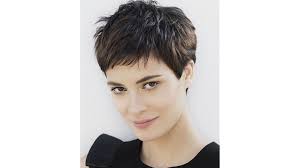 Short hairstyles for thick hair can really help add life to your thicker tresses. 19 Low Maintenance Choppy Short Hairstyles For Thick Hair Hairstyles