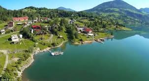 Bünyesinde 6 odası bulunan pensiunea bujor de munte colibita, colibita lake'den 20 dakikalık bir yürüyüş mesafesinde bulunmaktadır. Cabana Barlogul Colibita Lacul ColibiÈ›a Bn Marea De La Munte Facebook