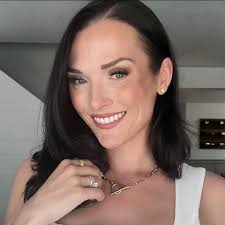 Alicia Cooley's Instagram, Twitter & Facebook