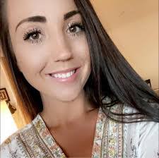 Michelle Borowski's Instagram, Twitter & Facebook