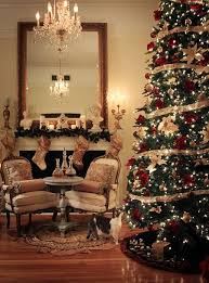 This Tree Is So Simple And So Elegant I Love It So Much Traditional Christmas Decorations Classy Christmas Christmas Home
