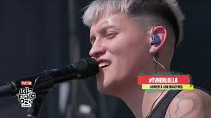 LOLLAPALOOZA CHILE 2025 ¿Vale la pena la experiencia del Lolla Lounge  Platinum?