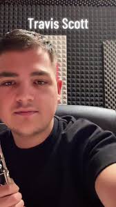 Quem Trança O Cabelo Do Travis Scott