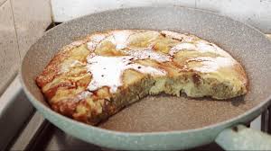 Sì, perché vi serviranno pochissimi ingredienti per insaporire le mele e il gioco sarà fatto. Torta Di Mele In Pochi Minuti Senza Forno Youtube