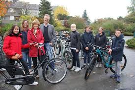 Service Politik Und Wirtschaft Nachrichten Neue Fahrradstander Fur Mehr Sicherheit Meerbusch