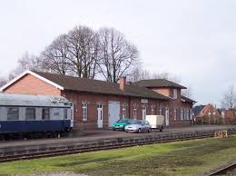 Mit unserer online bonitätsprüfung sind sie dabei stets auf der sicheren seite. Datei Ahaus Alstatter Eisenbahn Bahnhof Jpg Wikipedia