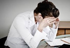 Per corretto si intende non fumare e non fare abuso di alcol, dormire in modo regolare e non trattenere troppo stress. Cefalea A Grappolo Sintomi Cura Cause E Rimedi Naturali Tuo Benessere