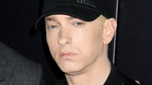 Tóth gabi is a hungarian pop/rock singer. Az Osszeeskuveselmelet Gyarosok Szerint Eminem Meghalt Es Egy Robotot Tettek A Helyere Nlc