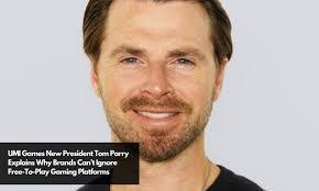 Tom Parry's Instagram, Twitter & Facebook