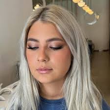 Chelsea Feast Makeup Artist (@chelseafeastmakeupartist) • Instagram photos  and videos