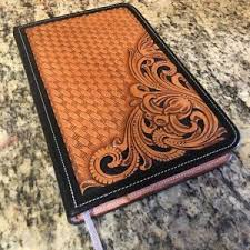 Pdf pattern for the leather satchel shown in the picture model: Books And Cases Patterns Archives Don Gonzales Saddlery