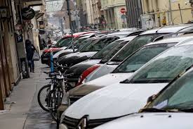 Őrzött, repülőtérhez közeli fapados parkoló ingyenes transzferrel minden terminálra. Auto Gulyas Jovo Het Keddtol Megszunik Az Ingyenes Parkolas Hvg Hu