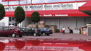Die nummer eins in deutschland: 4k Germany City Of Speyer 11 08 2016 Year Hardware Store Bauhaus Stock Video Video Of Establishing Industry 75743347