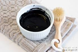 Ihr benötigt für die blackhead killer diy maske ein paar kohletabletten, die es in der. Peel Off Maske Selber Machen Gegen Pickel Mitesser We Go Wild