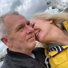 Hi everyone, I just wondered if any of you lovely people would have any  knowledge of the history of the Banningham Crown Public House. My  stepmother died in 1996 and I have