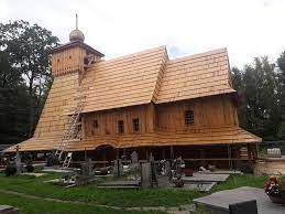 Tesaři ve čtvrtek dokončili hrubou stavbu repliky dřevěného kostela v gutech. Kostel V Gutech Uz Stoji V Plne Krase Gorolweb