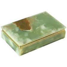 This natural green onyx trinket box is substantial and heavy. Onyx Green Box 4 For Sale On 1stdibs