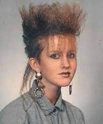 25 Photos Of 80s Hairstyles So Bad They Re Actually Good 80s Hair 80s Haircuts Hair Styles